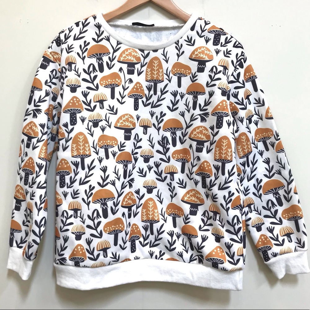 Emery Rose 🍄 Mushroom 🍄 Sweatshirt (M)